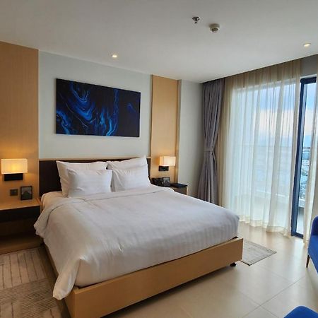 Arena Cam Ranh Beach Resort Mieu Ong Exterior photo
