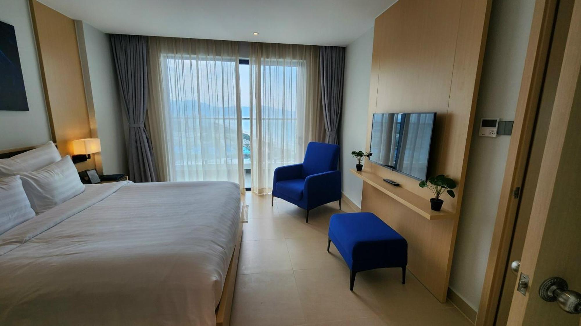 Arena Cam Ranh Beach Resort Mieu Ong Exterior photo